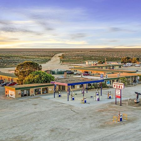 Nullarbor Roadhouse Hotel Buitenkant foto