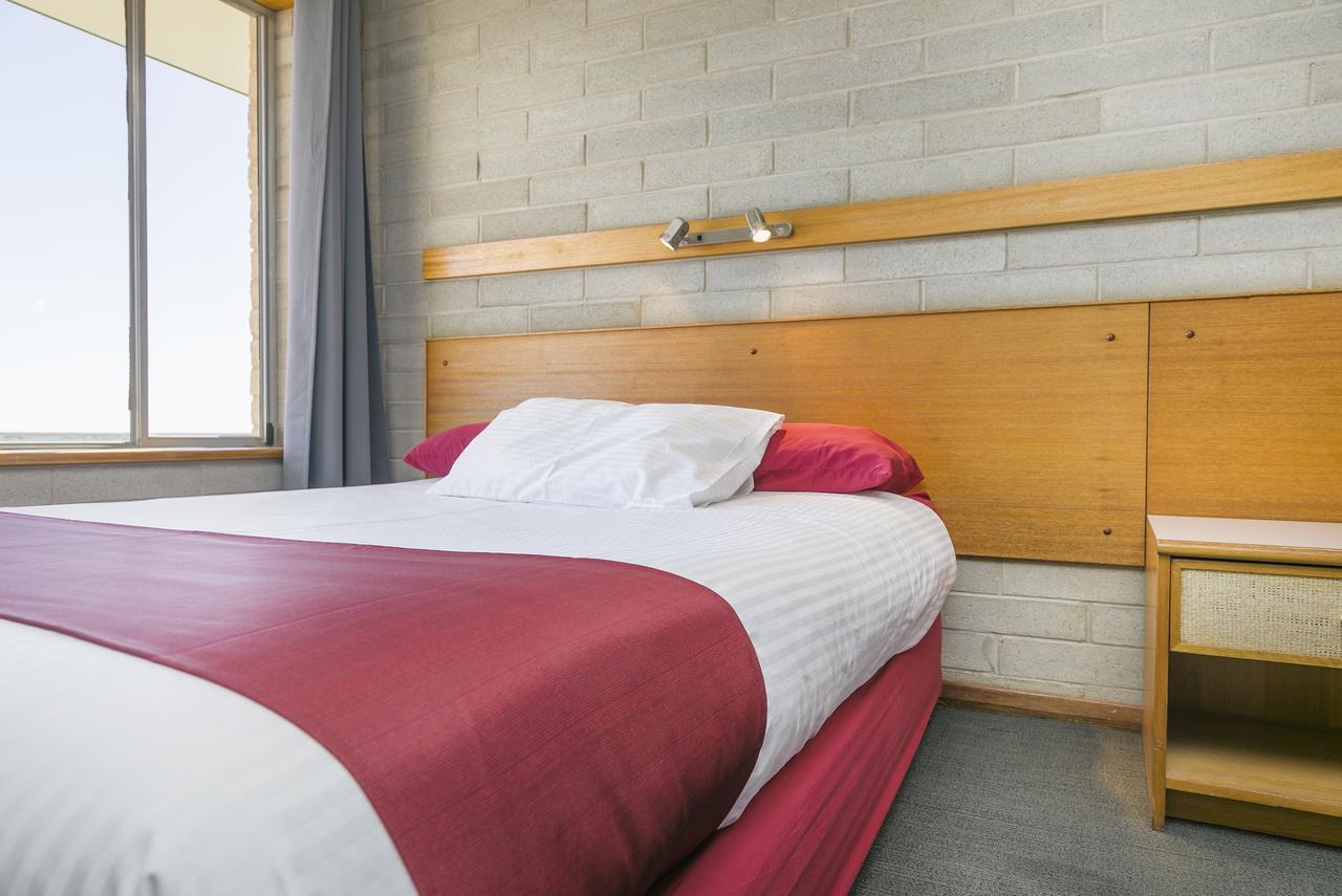 Nullarbor Roadhouse Hotel Buitenkant foto