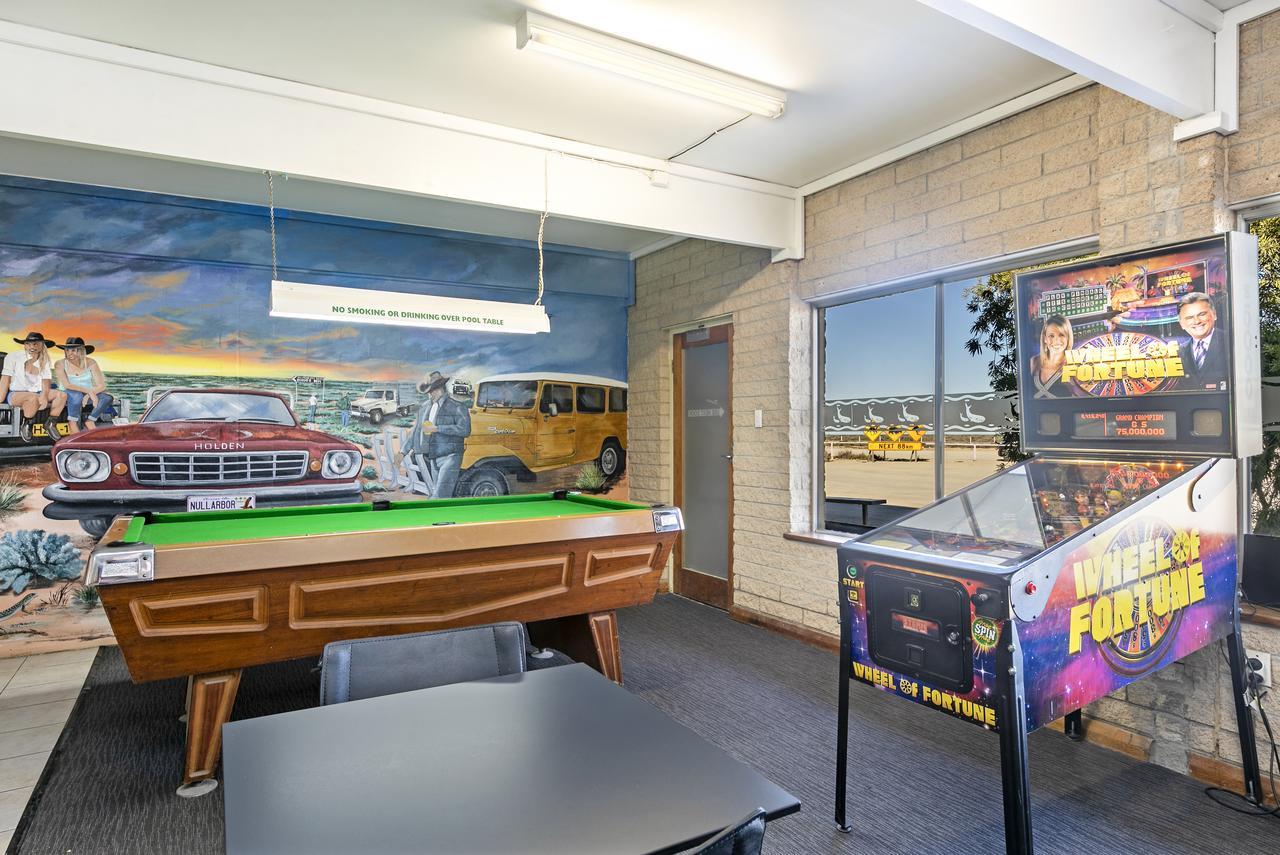 Nullarbor Roadhouse Hotel Buitenkant foto