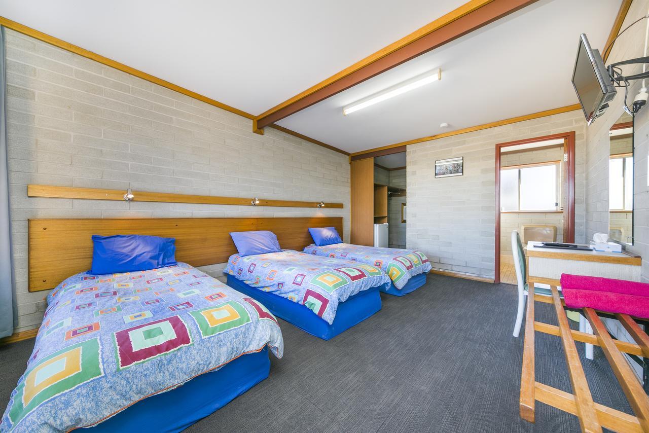 Nullarbor Roadhouse Hotel Buitenkant foto
