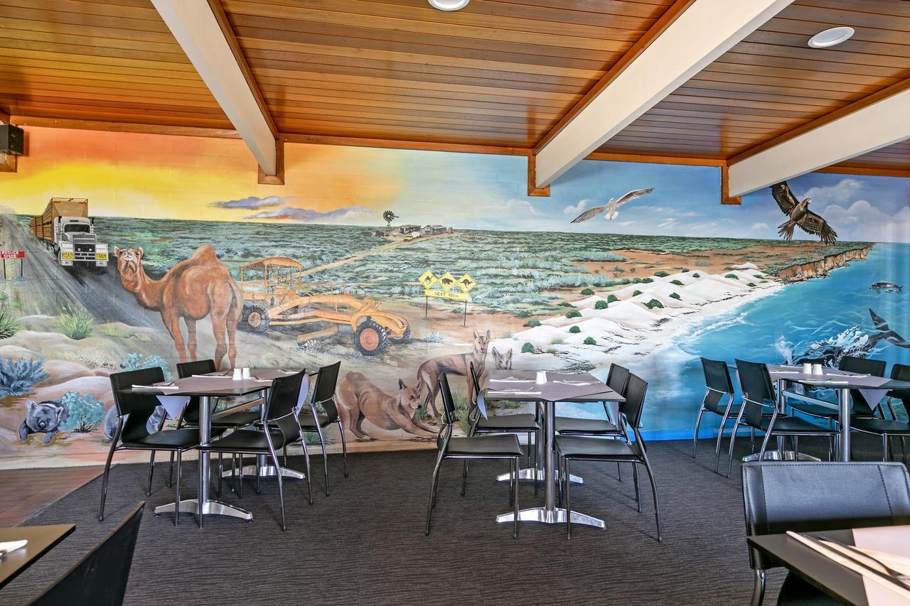 Nullarbor Roadhouse Hotel Buitenkant foto